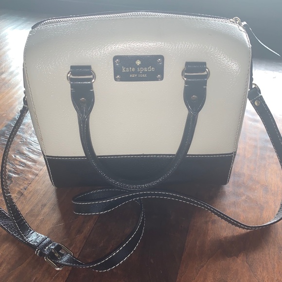 Kate Spade Purse - Picture 6 of 8